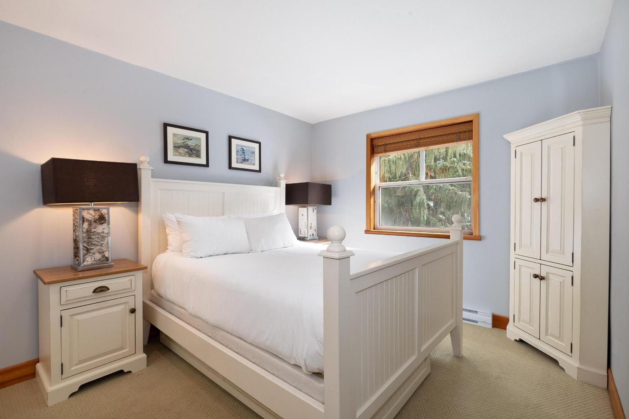 Alpine Greens 8 | Bright Townhome Near Blackcomb, Walk Or Shuttle To Skiing, Secure Parking Whistler Exterior photo